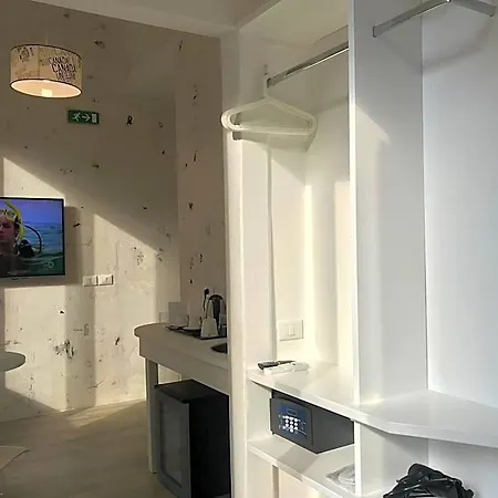 Nocleg ze śniadaniem Everroma 4*