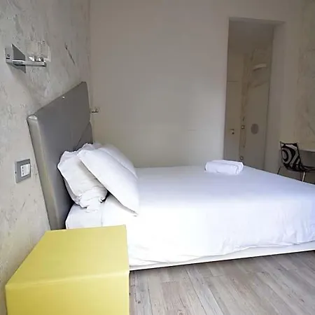 לינה וארוחת בוקר Everroma 4*